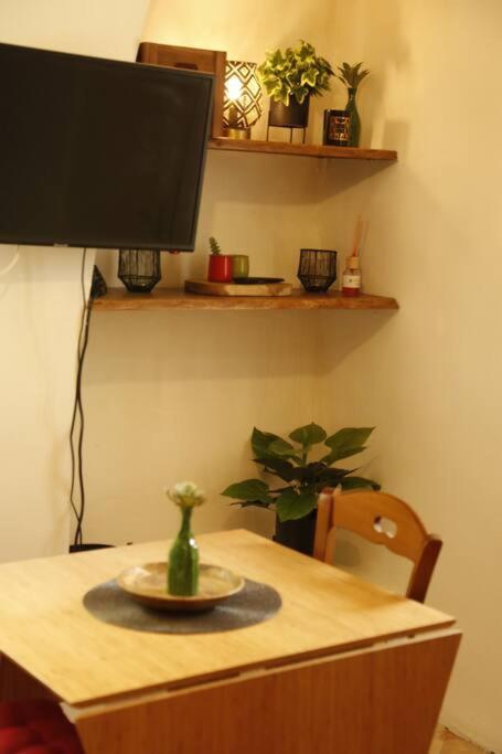 Petit Studio Au Coeur D'Uzes Apartment Exterior photo
