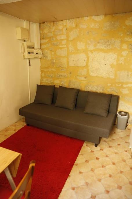 Petit Studio Au Coeur D'Uzes Apartment Exterior photo